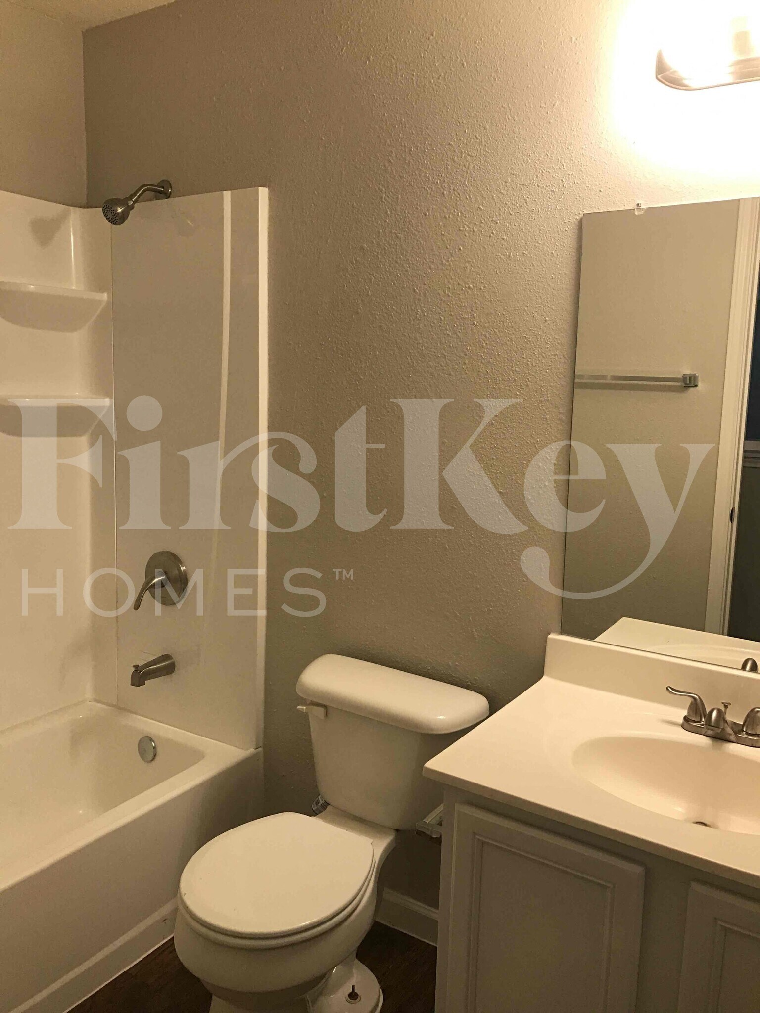 Building Photo - 10631 S Shaenridge