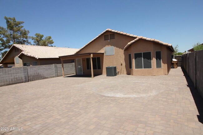 Building Photo - 11932 N 86th Ln