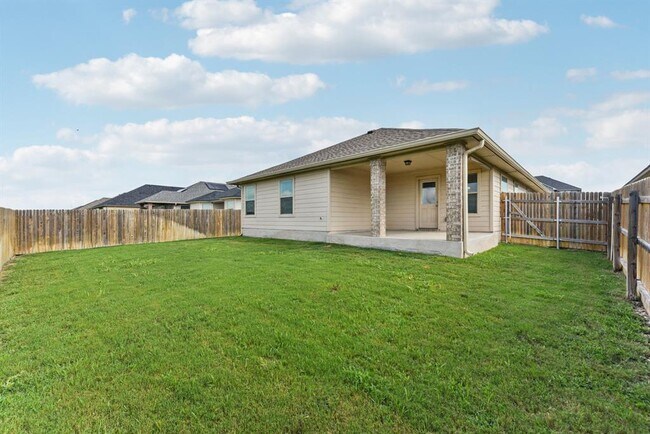 Building Photo - 133 Nathaniel Dr