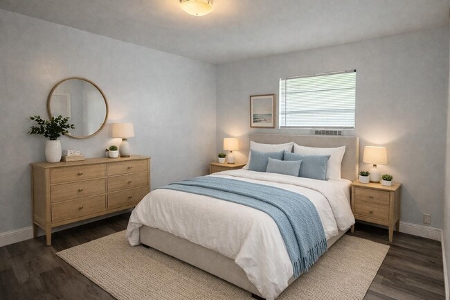 Building Photo - 131 E 27th St