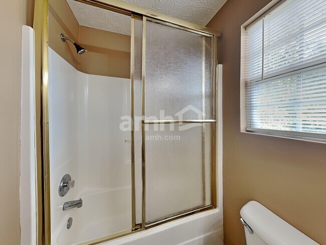 Building Photo - 6110 Flagstaf Walk