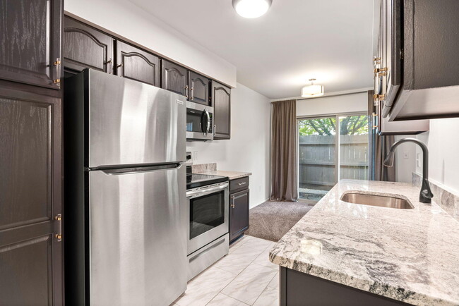 Building Photo - 3034 Forest Creek Ct