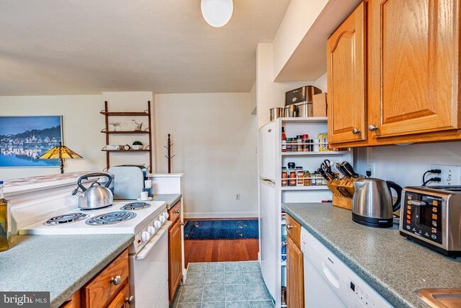 Building Photo - 2007 Mt Vernon St