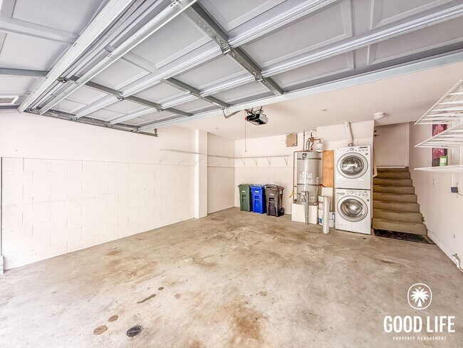 Building Photo - Spacious 2BD/2.5BA Townhome in Carmel Valley with Pool, Spa & Fitness Center