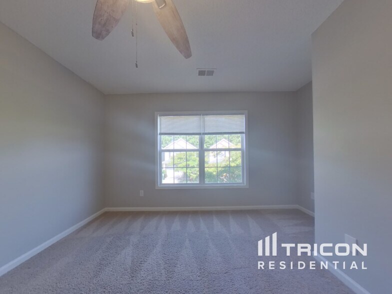 Building Photo - 116 Angel Garden Way