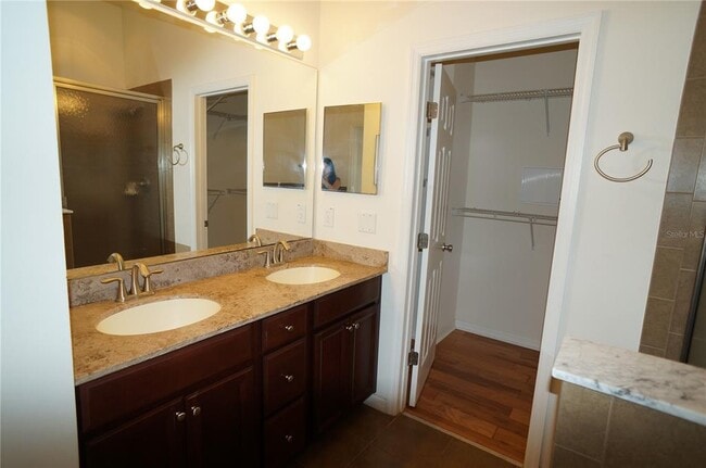 Building Photo - 1515 Bowmore Dr