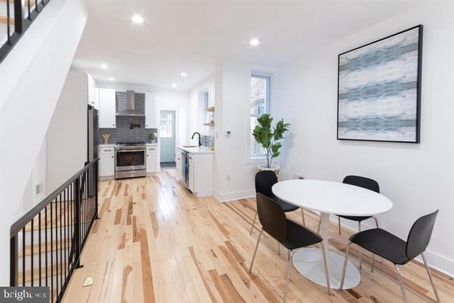 Building Photo - 2937 Nicholas St