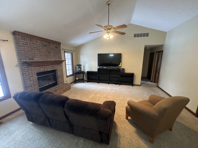 Building Photo - 9229 Westdrum Ct