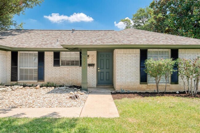 Building Photo - 2306 Berry Hill Cir