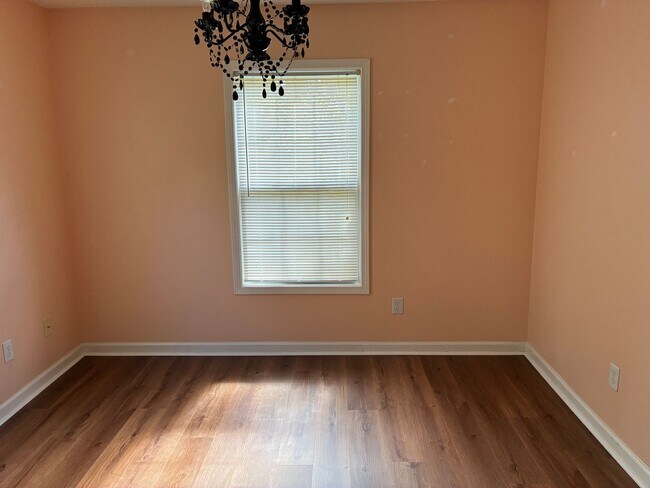 Building Photo - 3 Bedroom 2 Bath Home in Carolina Shores