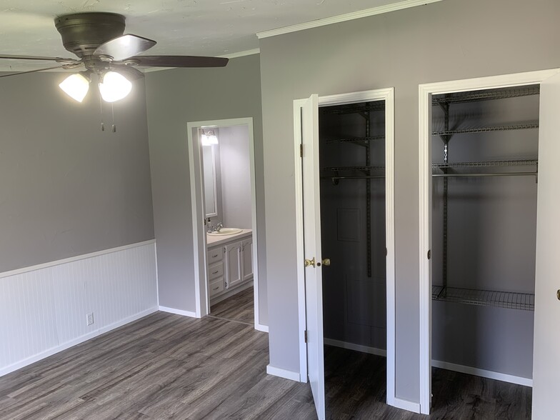Master Bedroom - 14118 Lincoln Lake Avenue