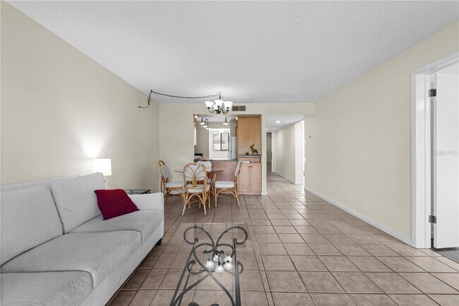 Building Photo - FULLY FURNISHED 2 BEDROOM, 2 BATH CONDO AVAILABLE NOW!