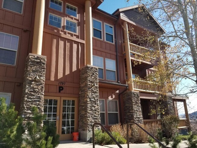 Building Photo - 1797 Fox Bay Dr
