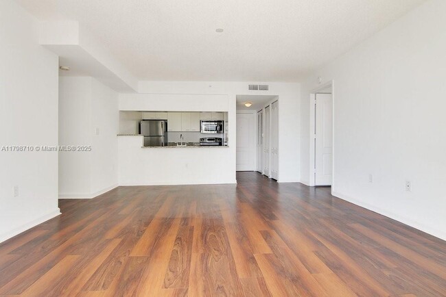 Building Photo - 1756 N Bayshore Dr