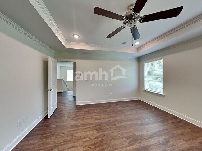Building Photo - 3741 Blackshear Pl