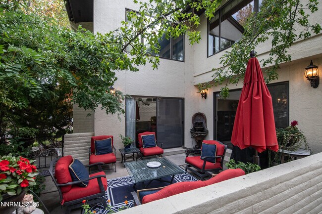 Building Photo - 4953 Lakeridge Terrace W