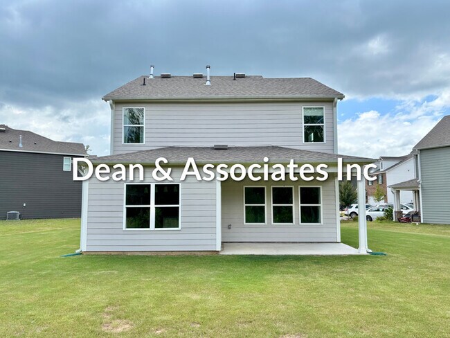 Building Photo - 464 Crossbridge Rd