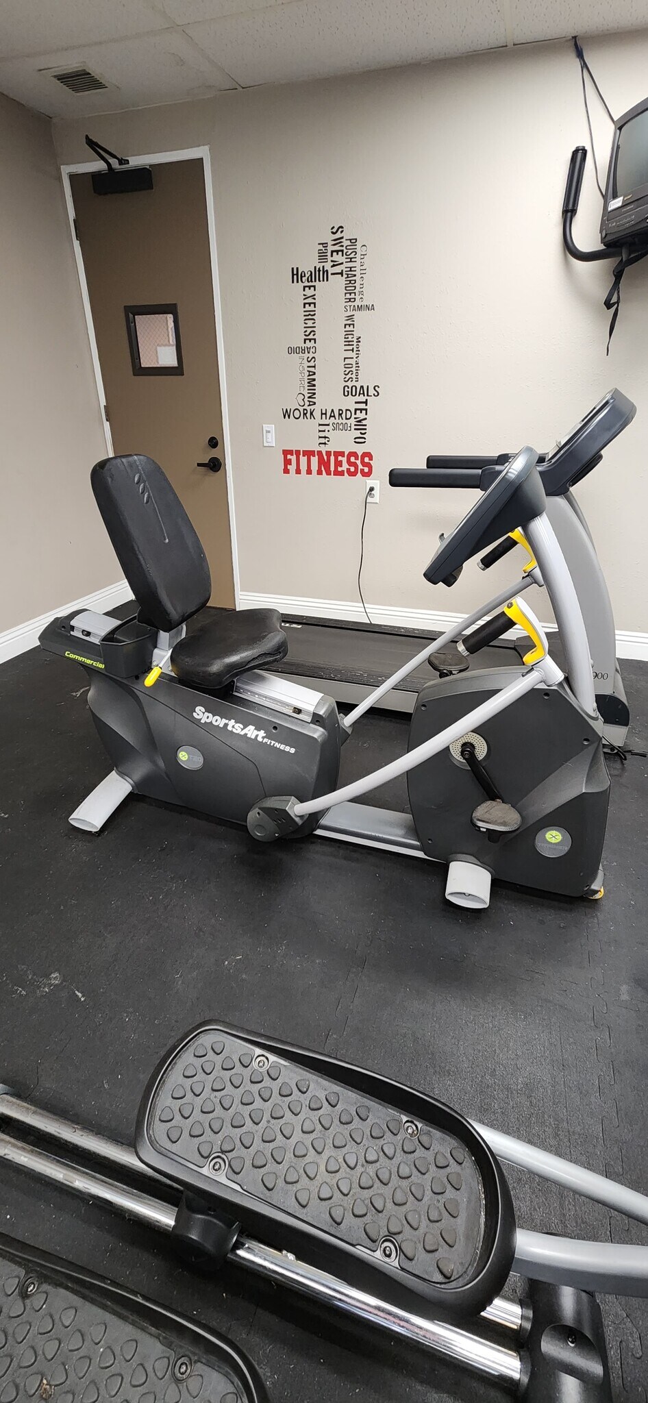 Building Photo - 6202 Friars Rd