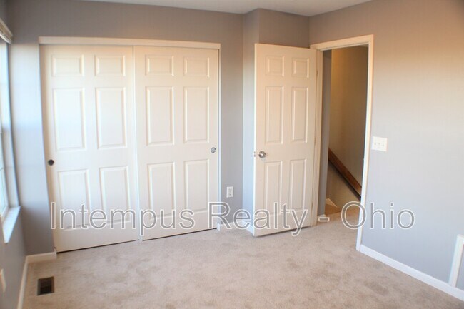 Building Photo - 6522 Crab Apple Dr