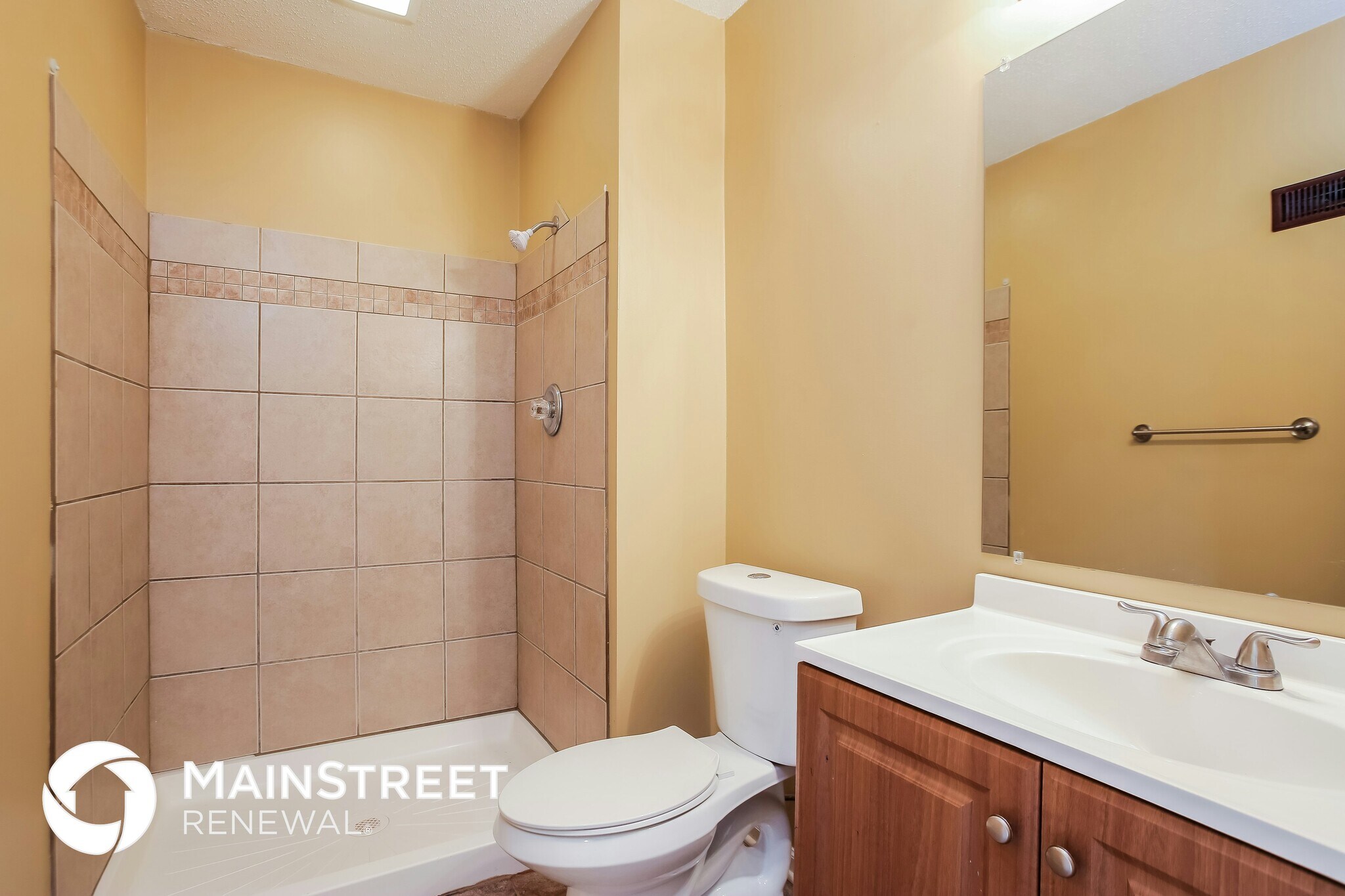 Building Photo - 6500 N Elmwood Ct