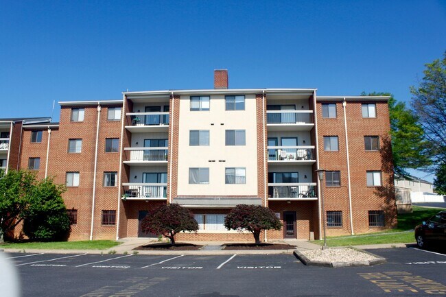 Building Photo - 1112-1 Blue Ridge Drive