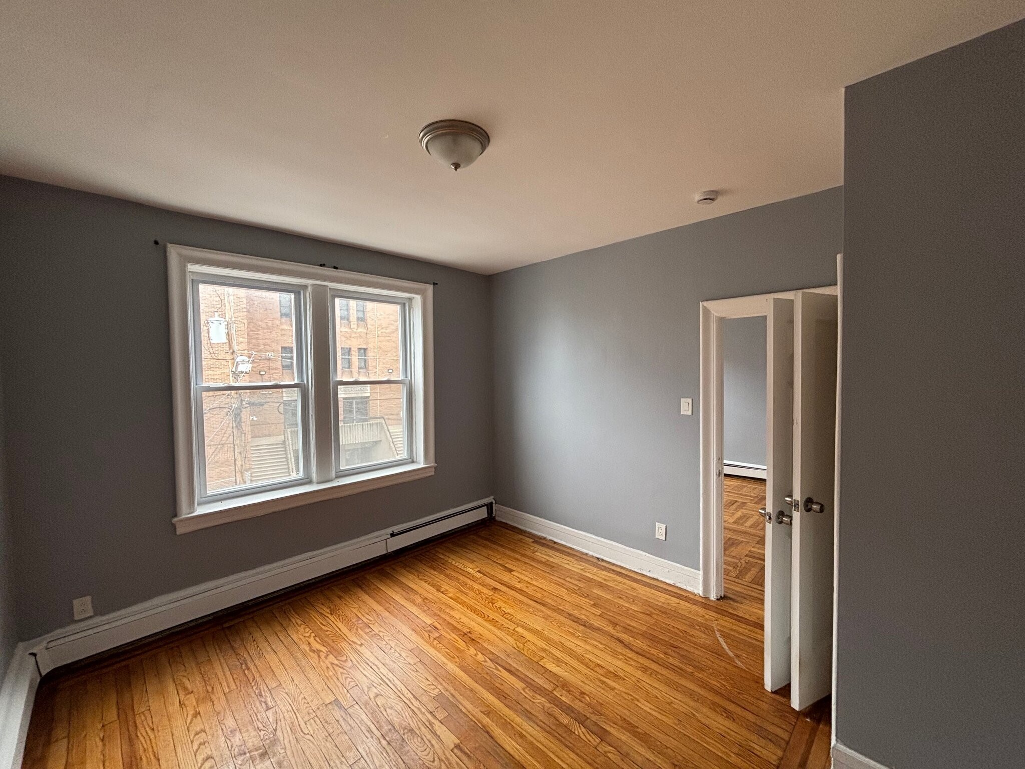 Building Photo - 149 Zabriskie St