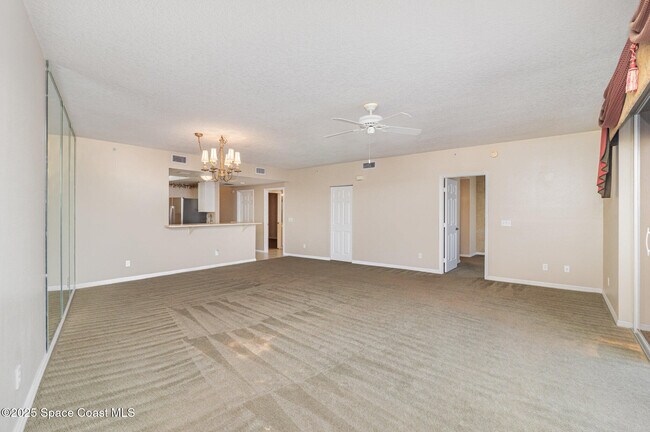 Building Photo - 104 Riverside Dr