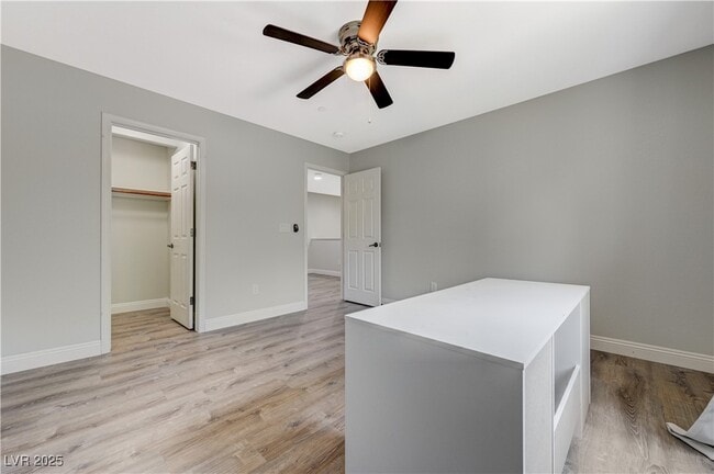 Building Photo - 2977 Queen Lake Ct