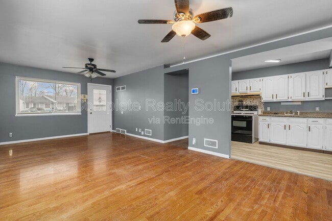 Building Photo - 135 Dundee Cir