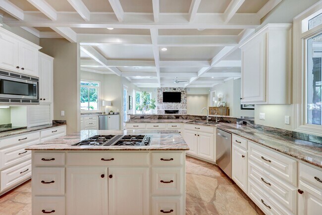 Building Photo - 102 Wood Trail