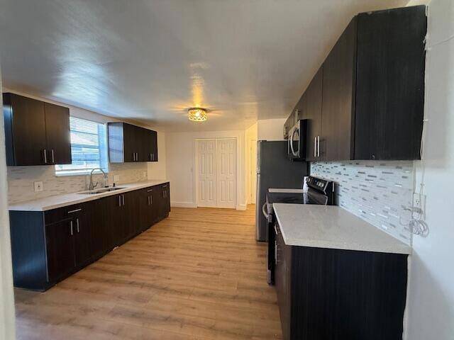 Building Photo - 904 4th St