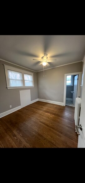 Building Photo - 2226 Sunset Ave