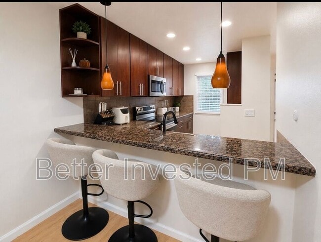 Building Photo - 1706 Glenbrook Dr