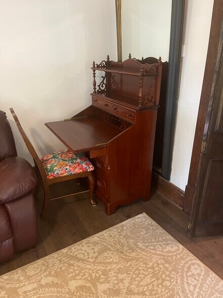 2 bd 2 bath fully furnished - 504 Glover St
