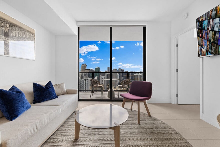 Building Photo - 159 NE 6th St