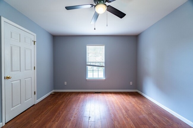 Building Photo - Beautiful one-level 3-Bedroom 2-Bath Ranch...
