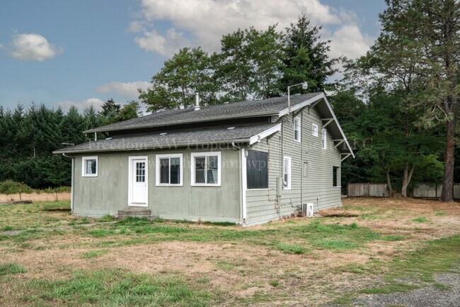 Building Photo - 6045 Skookumchuck Rd SE