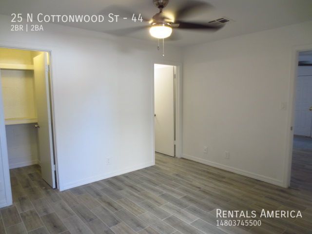 Building Photo - 2 Master Bedrooms in Fully Remodeled, Sing...