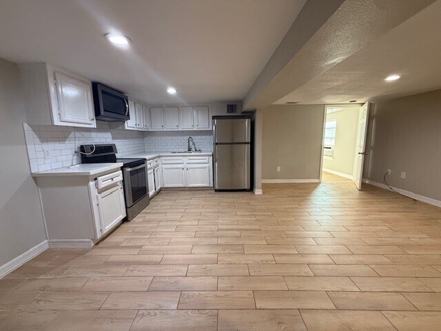 Primary Photo - 1308 Genova St