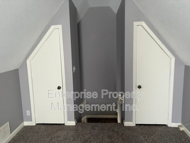 Building Photo - 4429 S Cedar Bark Cove