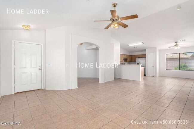 Building Photo - 917 S Del Rancho