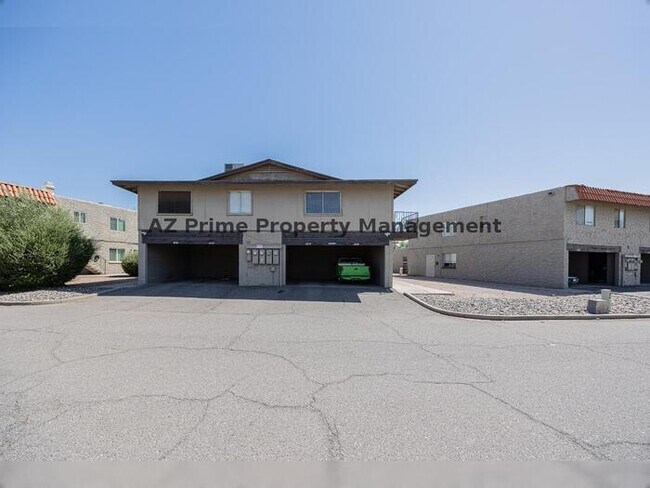 Building Photo - 4708 E Portland St