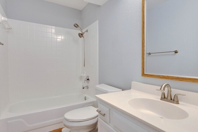 Building Photo - "Charming 3-Bedroom Cedar Park Home with 2...