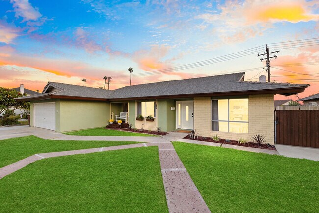 Building Photo - 632 Kenoak Dr