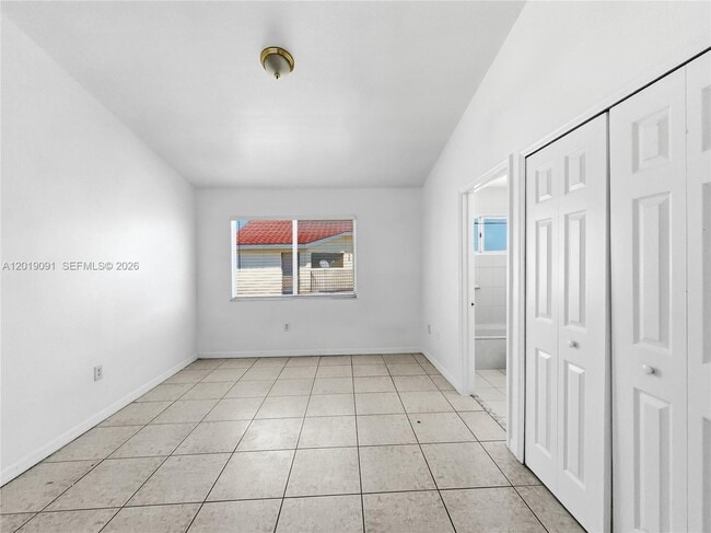Building Photo - 3002 San Remo Cir