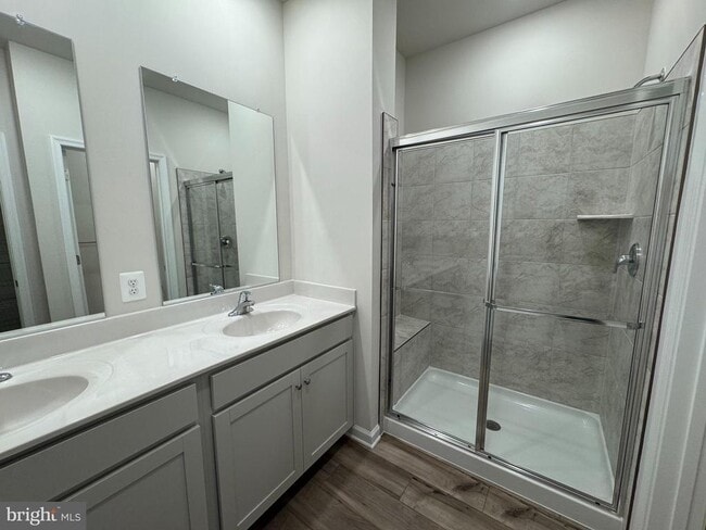 Building Photo - 51 Trout Lily Dr