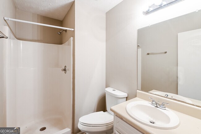 Building Photo - 1687 Hunting Creek Dr SE