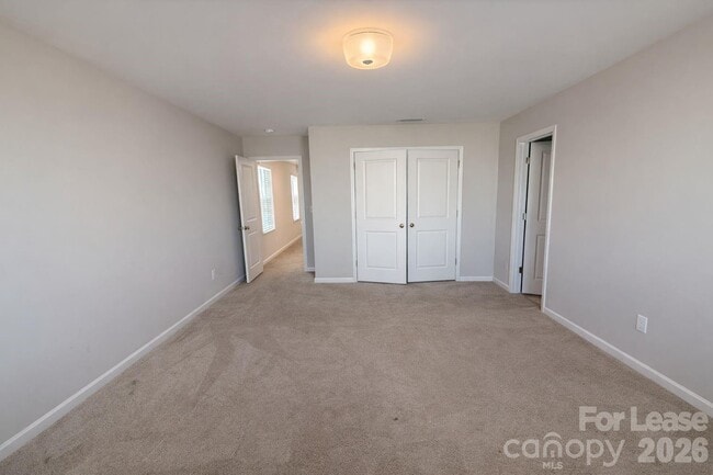 Building Photo - 11154 Woodland Crk Wy