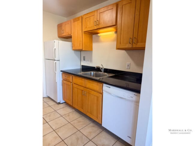 Building Photo - 3 BEDROOM, 2 BATH WITH NEW FEATURES, DECK, WASHER DRYER HOOK-UP