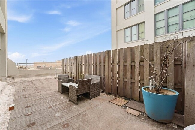 Building Photo - 50 Dey St